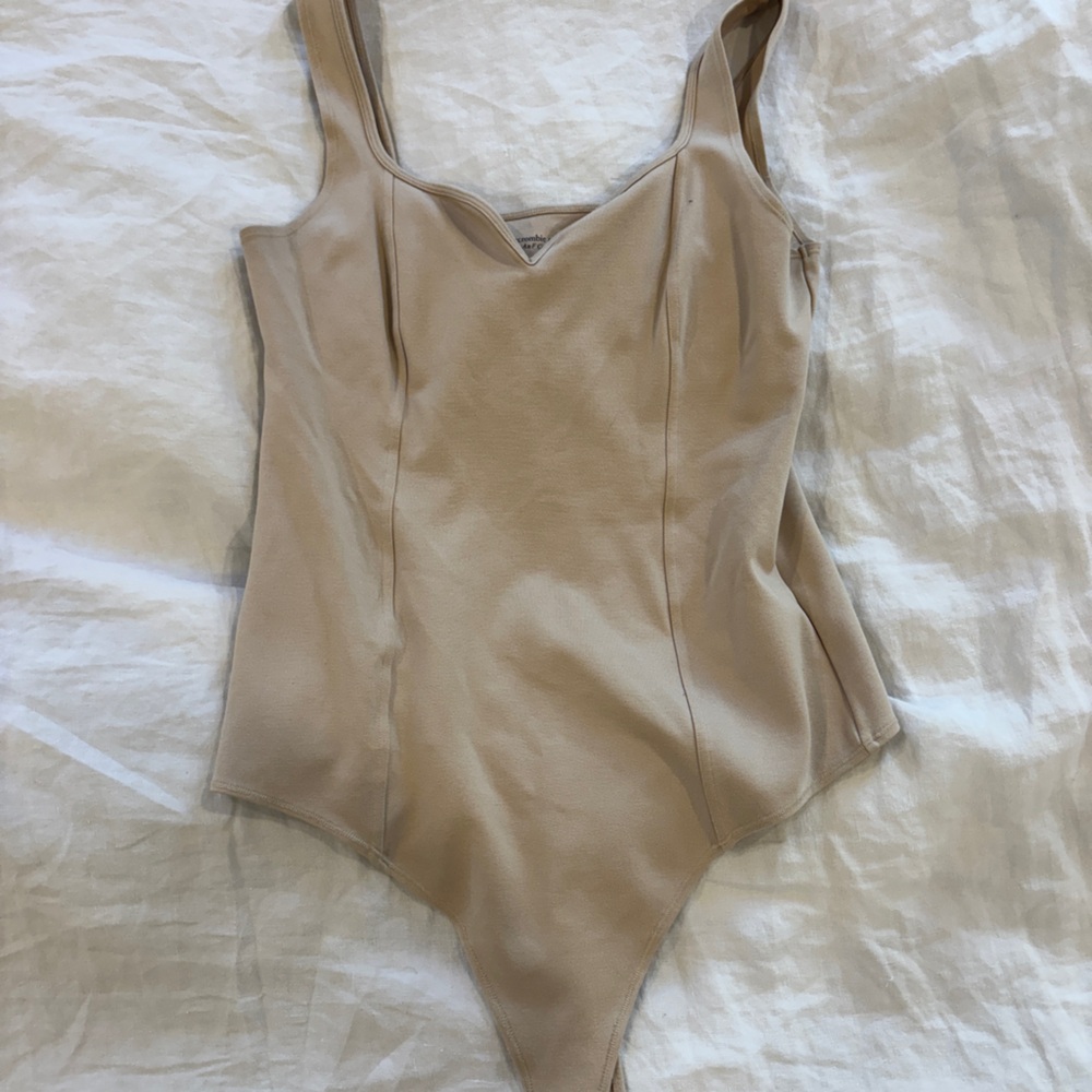 Abercrombie & Fitch Tan Sweetheart Bodysuit